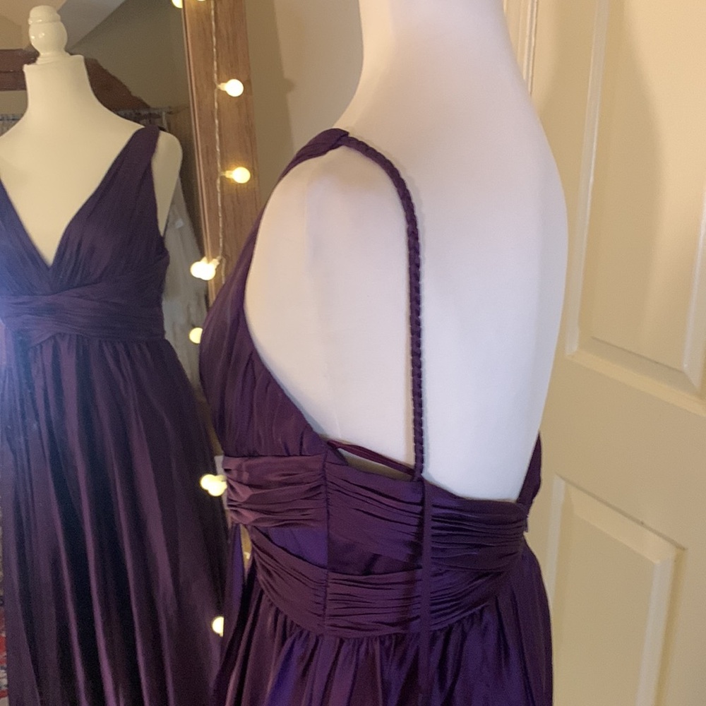 MAC DUGGAL
Ruched Top Satin Pleated Tea Length Dress - Picture 7 of 16